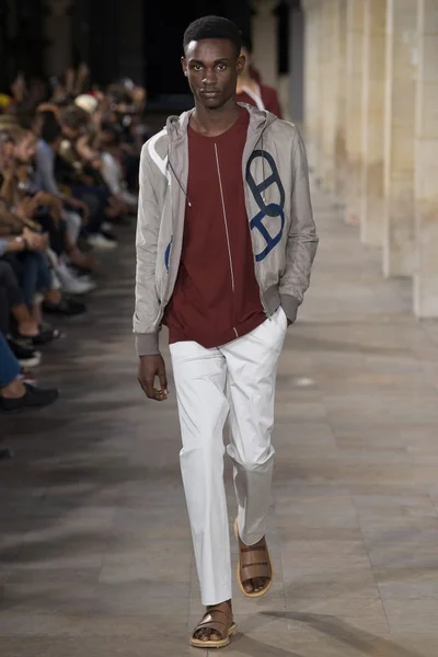 Look 6